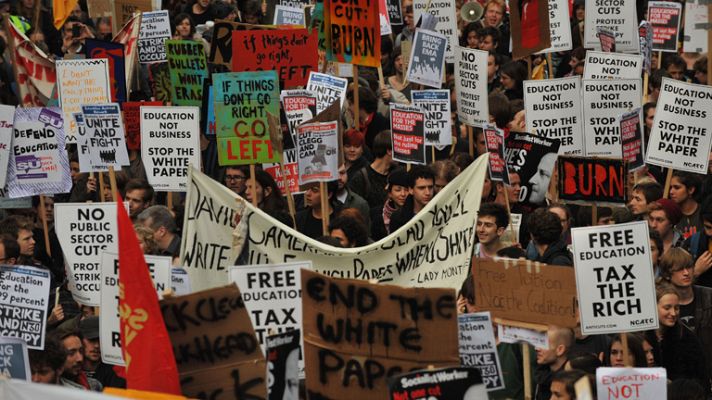 Telediario 1 - Manifestación de estudiantes en Londres