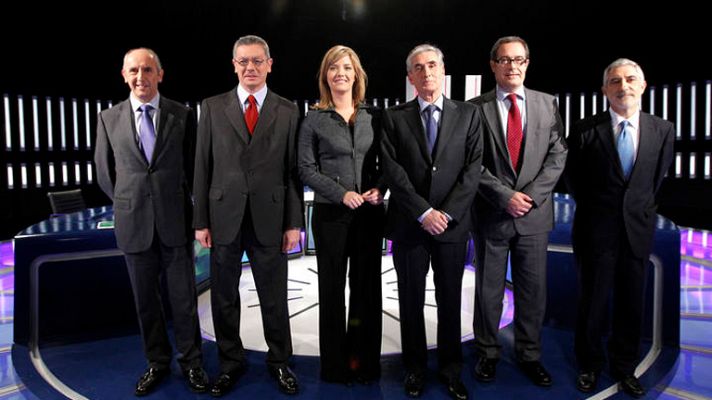  - Gallardón y Jáuregui polemizan sobre la ayuda del PP al Gobierno para salir de la crisis