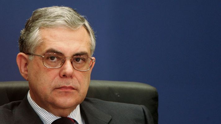 Telediario 1 - Papademos formará gobierno