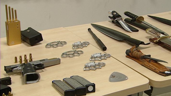 Telediario 1 - Caen dos clanes mafiosos