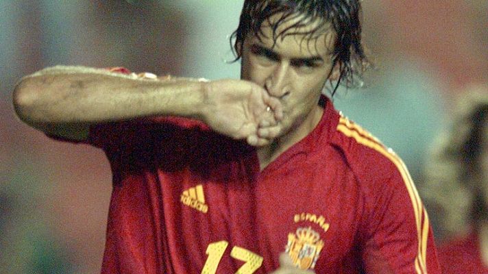 Telediario 1 - Raúl, ausente en su homenaje