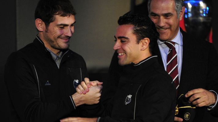 Telediario 1 - Casillas,alabado por sus compañeros