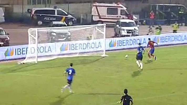  - Rodrigo completa el triplete (3-0)