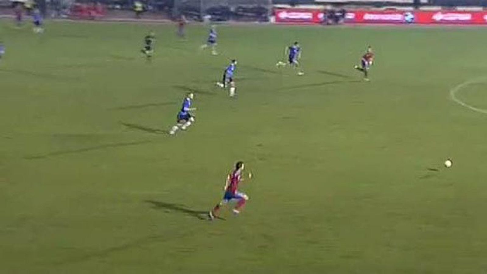 Álvaro Vázquez, a la contra (5-0)