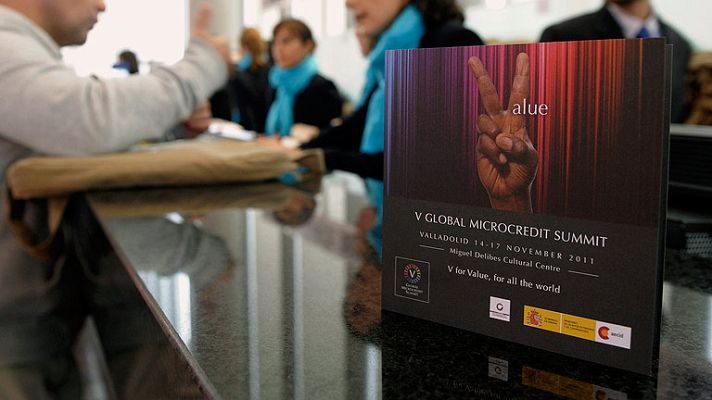 Telediario 1 - V Cumbre Mundial del Microcrédito