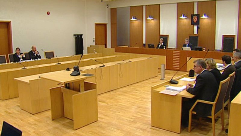 Breivik, autor del atentado de Noruega,  ha declarado hoy en su primera vista pública