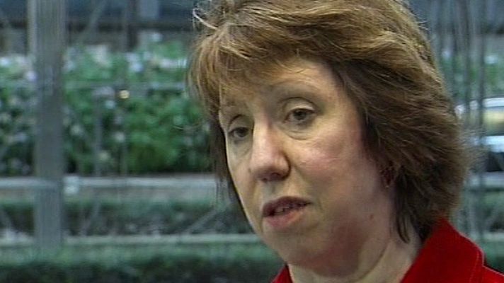 Telediario 1 - La U.E presiona a Siria