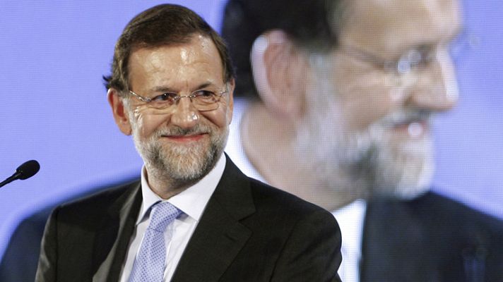 Telediario 1 - Rajoy habla de economía