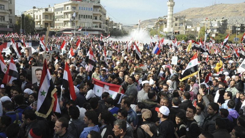 La oposición siria pide el despliegue de cascos azules en el país 