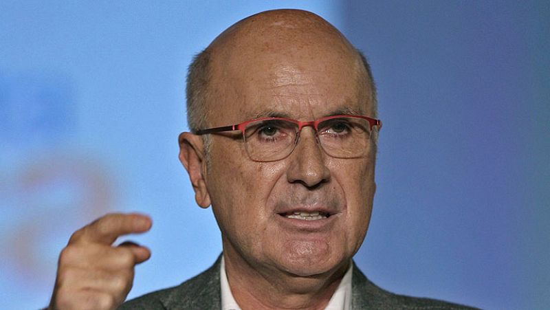 El candidato de CiU a las próximas elecciones generales, Josep Antoni Duran i Lleida, ha expresado su "preocupación" por que entr  la población autóctona "cada vez haya más personas inmigrantes"