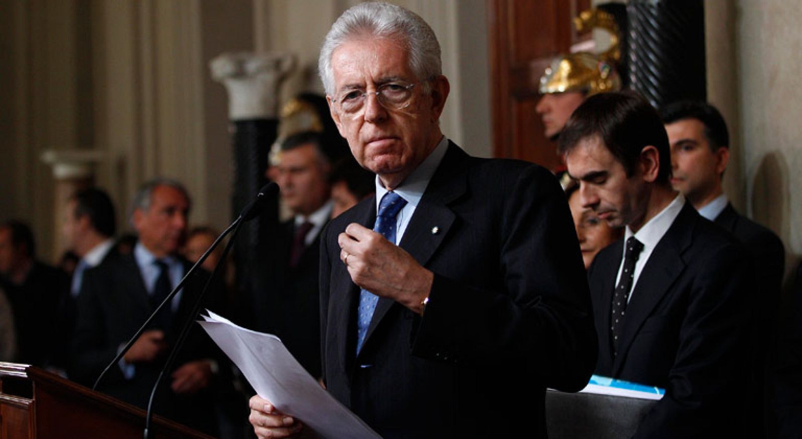 Monti asume la cartera de Economía en un gobierno sin políticos para calmar a los mercados