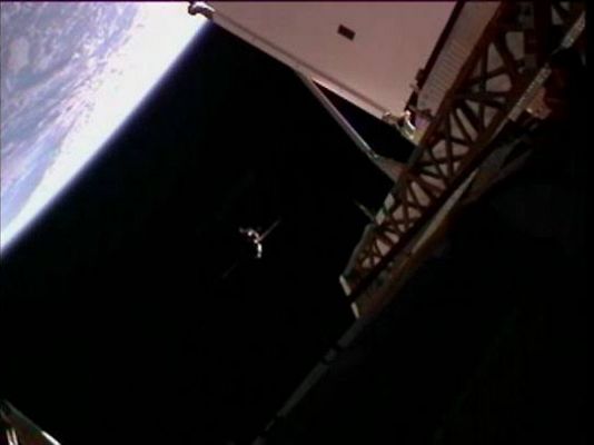 La Soyuz se acopla a la ISS