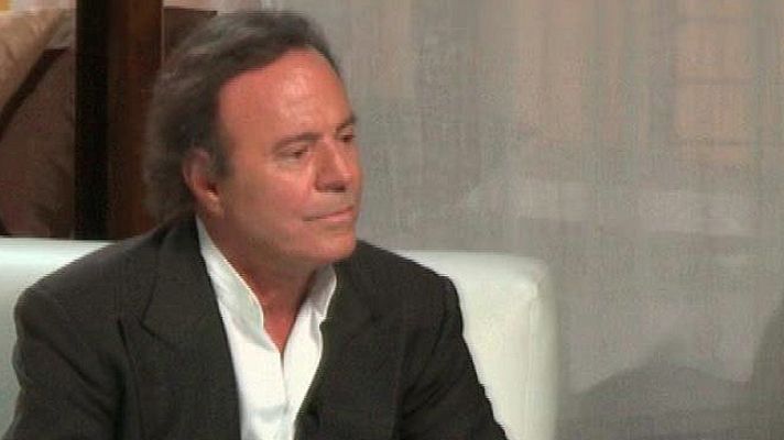 La mañana - Julio Iglesias habla para TVE