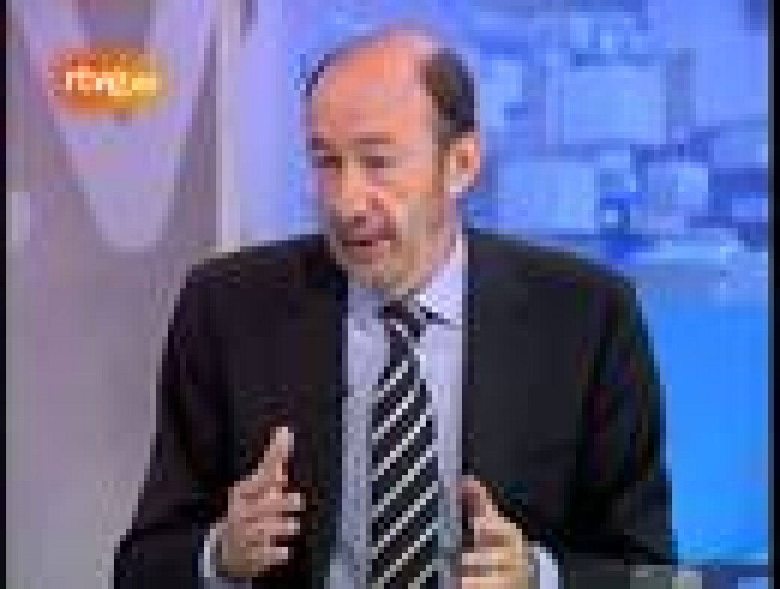 Elecciones generales 2011: Rubalcaba reconoce el esfuerzo de los funcionarios | RTVE Play