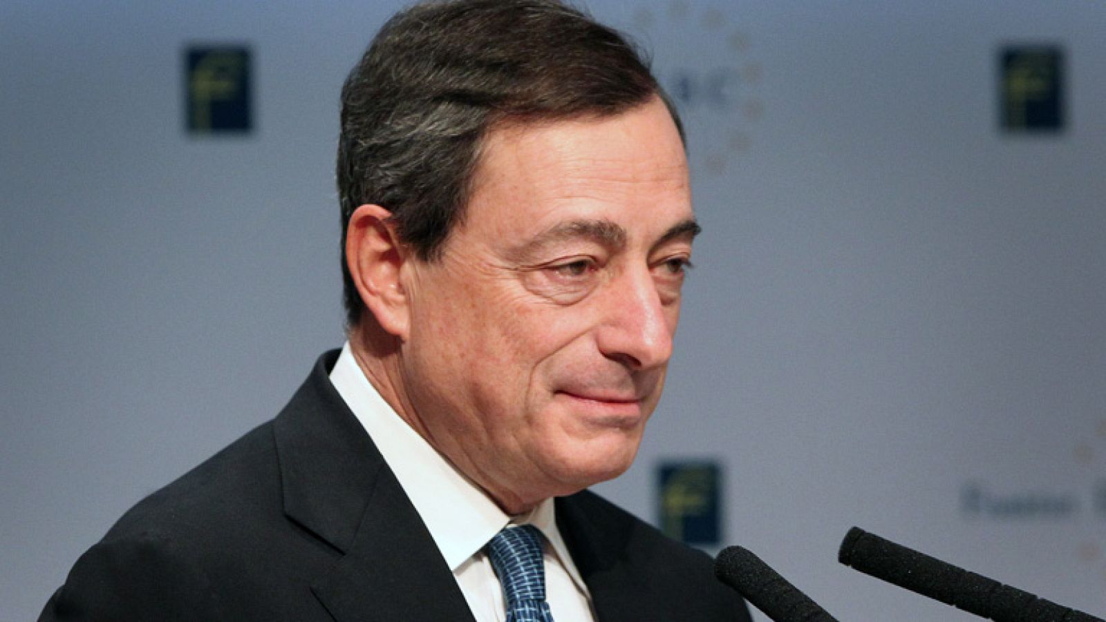 Draghi ha acusado a los políticos europeos de no poner en práctica las medidas que acuerdan