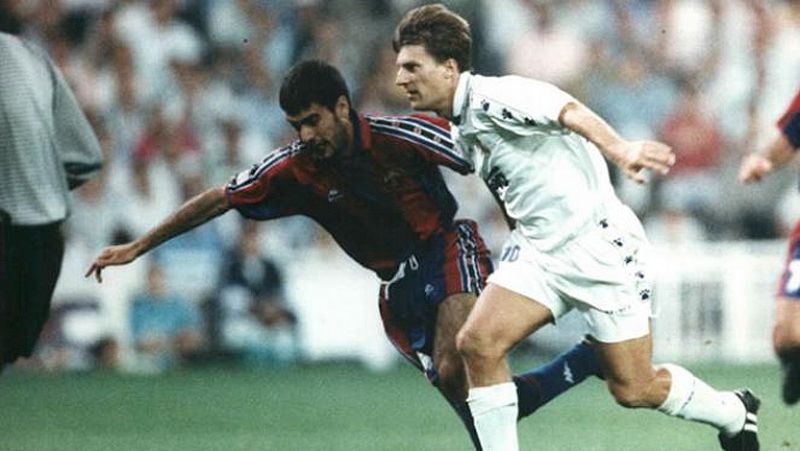 Justo 364 días después, el Madrid de Valdano se vengaba del 5-0 en el Nou Camp con otra manita. Se producía un cambio en el fútbol español, se acabó un ciclo, la época de Johan Cruyff. El Madrid, con Zamorano como ejecutor y con Laudrup de mago, desq