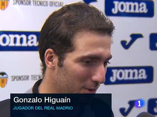Telediario 1 - Higuaín: "El balón me da en el pech