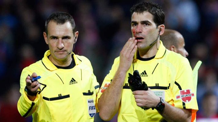  - Violento paraguazo al linier