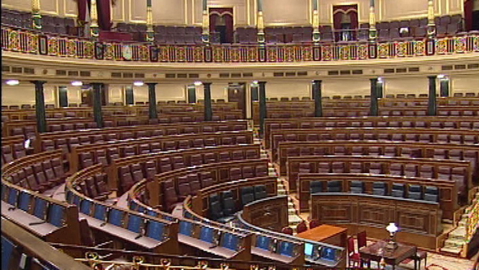  En las elecciones al Congreso se eligen 350 diputados que representan a 52 circunscripciones o territorios. Para calcular los escaños que corresponden a cada partido se utiliza el método D'Hondt, un sistema por el que algunas formaciones necesitan muchos más votos que otros para lograr un diputado.