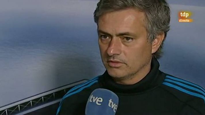 Mourinho:"Tengo que dar descanso a los jugadores" 