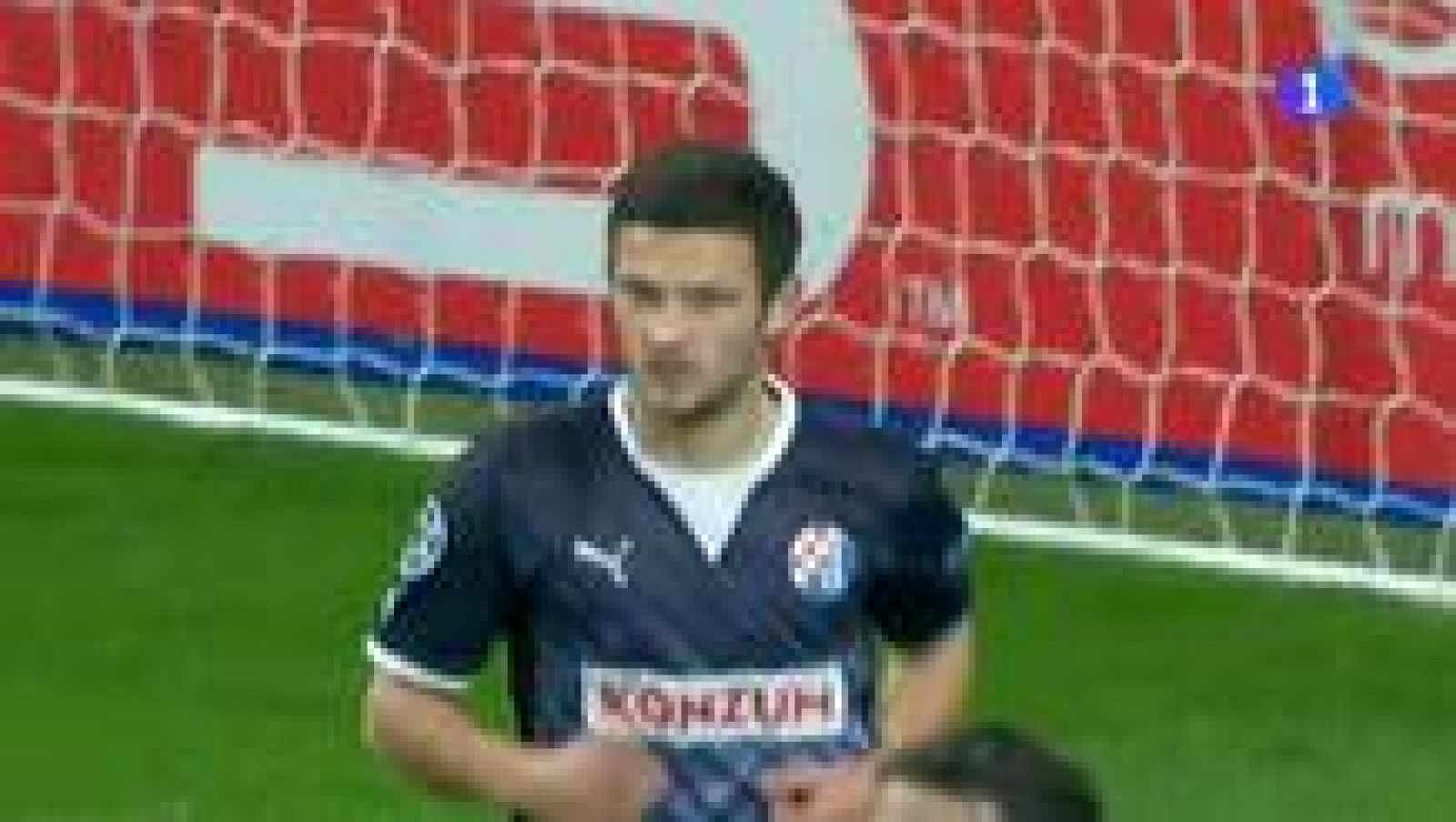 Tomecak cierra el marcador (6-2) 