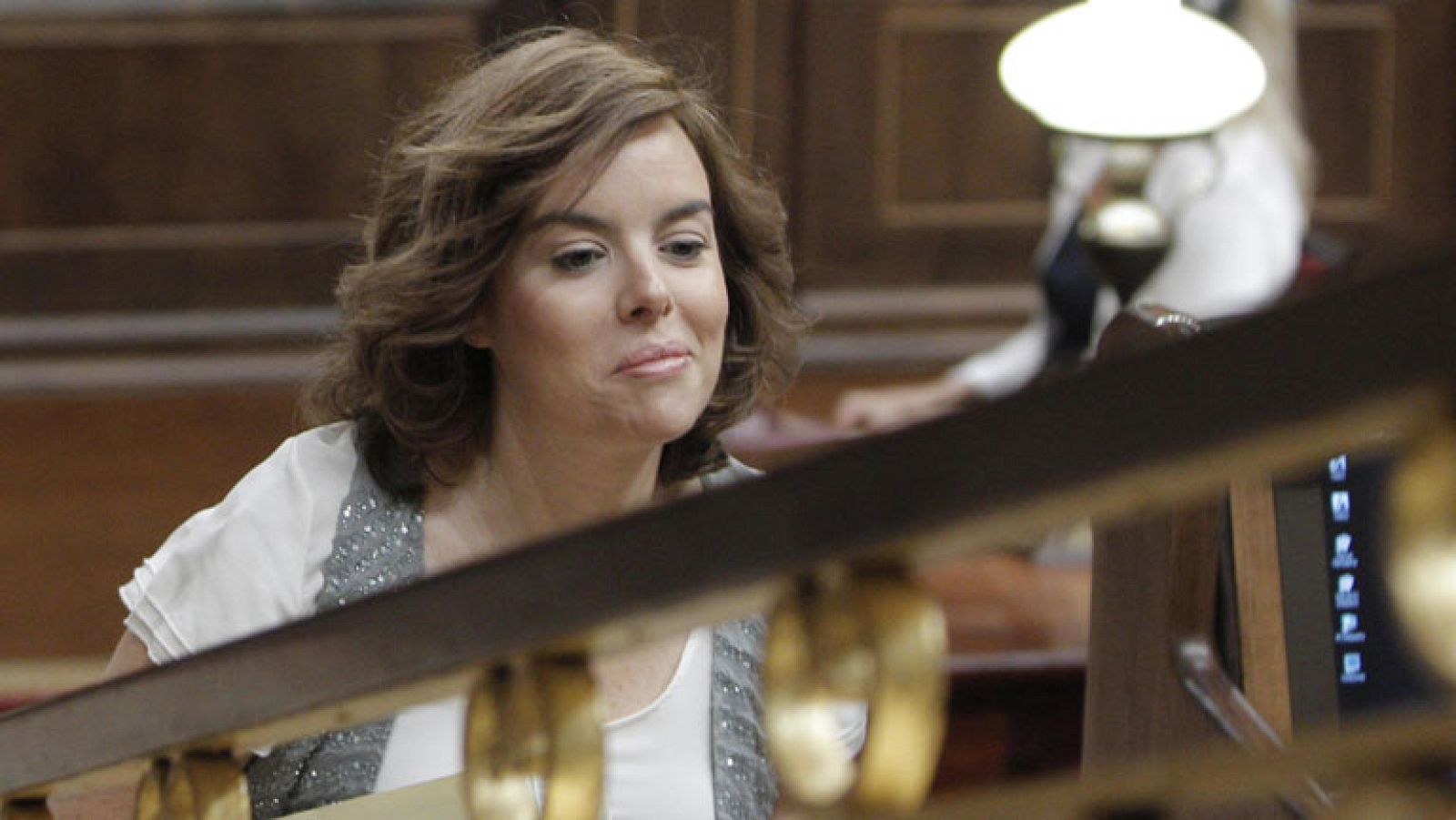 Jáuregui y Sáenz de Santamaría arrancan el proceso de traspaso de poderes en La Moncloa