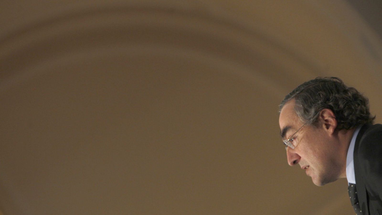 La CEOE dice que hay que respetar los plazos del traspaso de poderes