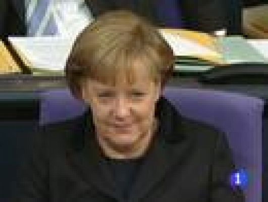 Telediario 1 - Merkel sigue en sus trece