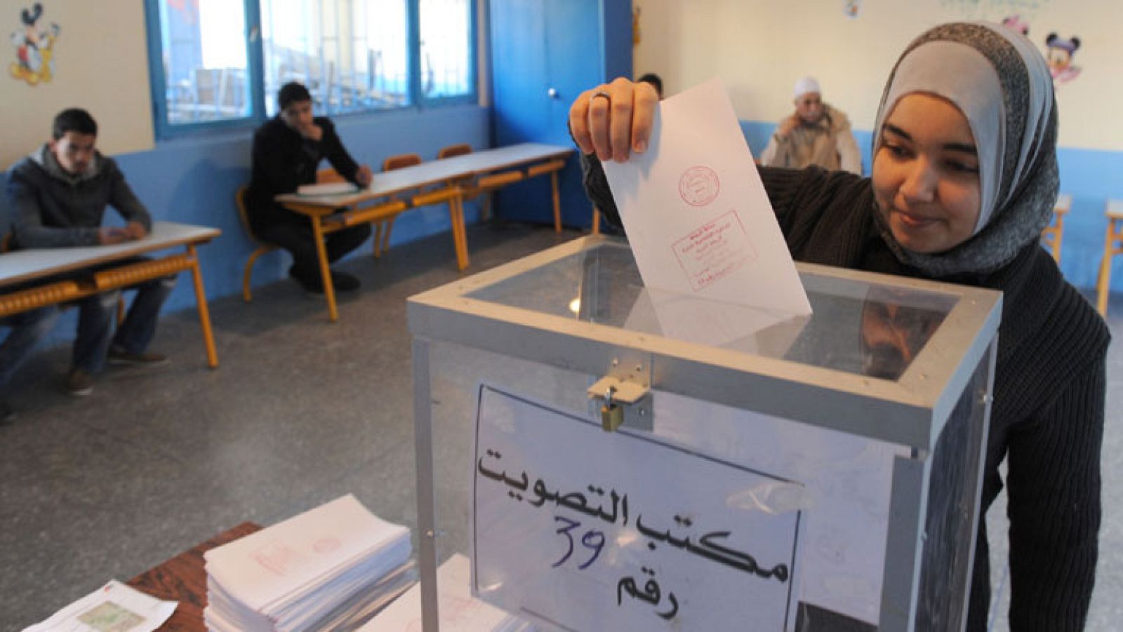 Islamistas, Movimiento 20F y extrema izquierda piden la abstención en las elecciones marroquíes