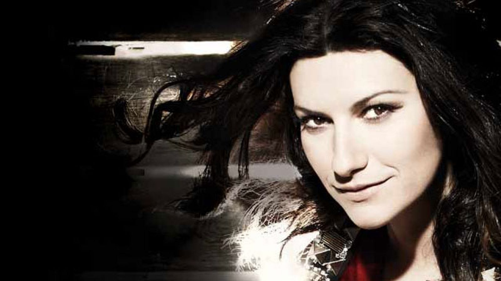 Disco del año 2011 - Laura Pausini