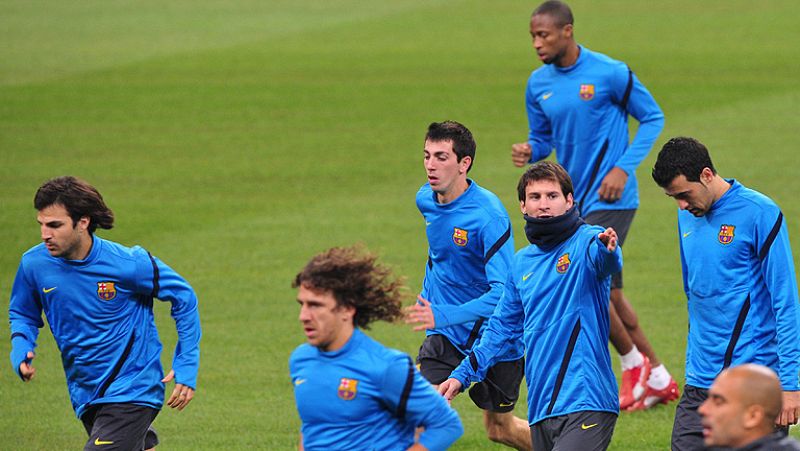 El conjunto azulgrana saltará al Coliseum Alfonso Pérez conociendo el resultado del partido que librarán justo antes el conjunto blanco y el Atlético en el Bernabéu, y lo hará sin Andrés Iniesta, que no se ha recuperado a tiempo de la contusión que s