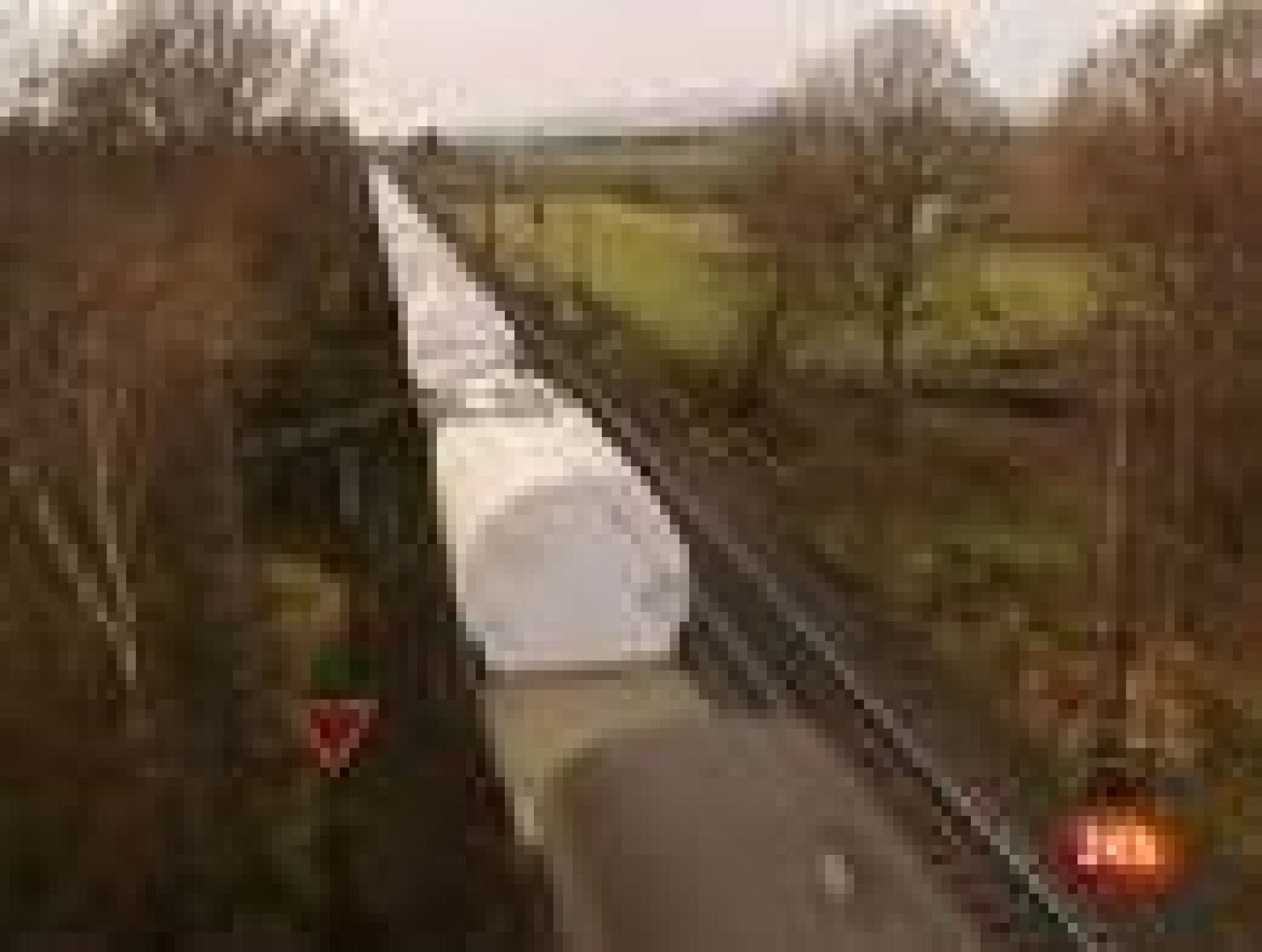Informativo 24h: Activistas alemanes bloquean el paso del tren 'castor', cargado con basura nuclear radiactiva | RTVE Play