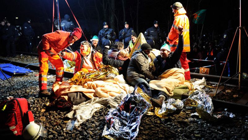 Llega a su destino el tren con residuos nucleares tras cruzar alemania en medio de protestas 