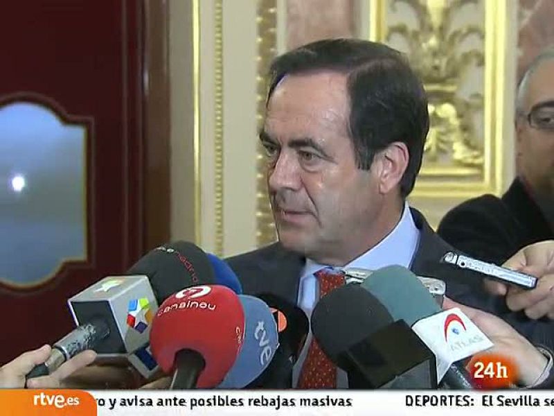 Bono pone en duda que Chacón pueda dirigir el PSOE por ser catalana