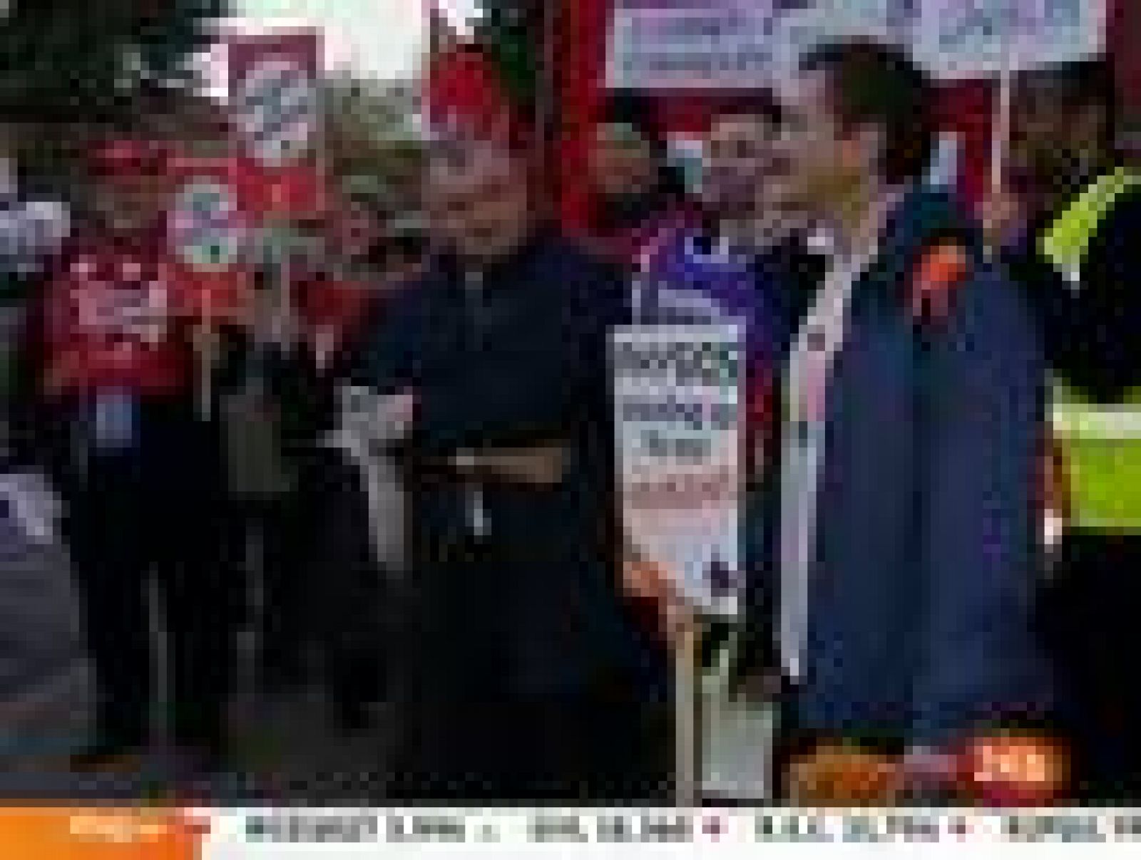 Huelga de funcionarios en Reino Unido contra los recortes - Informativo 24h | Ver