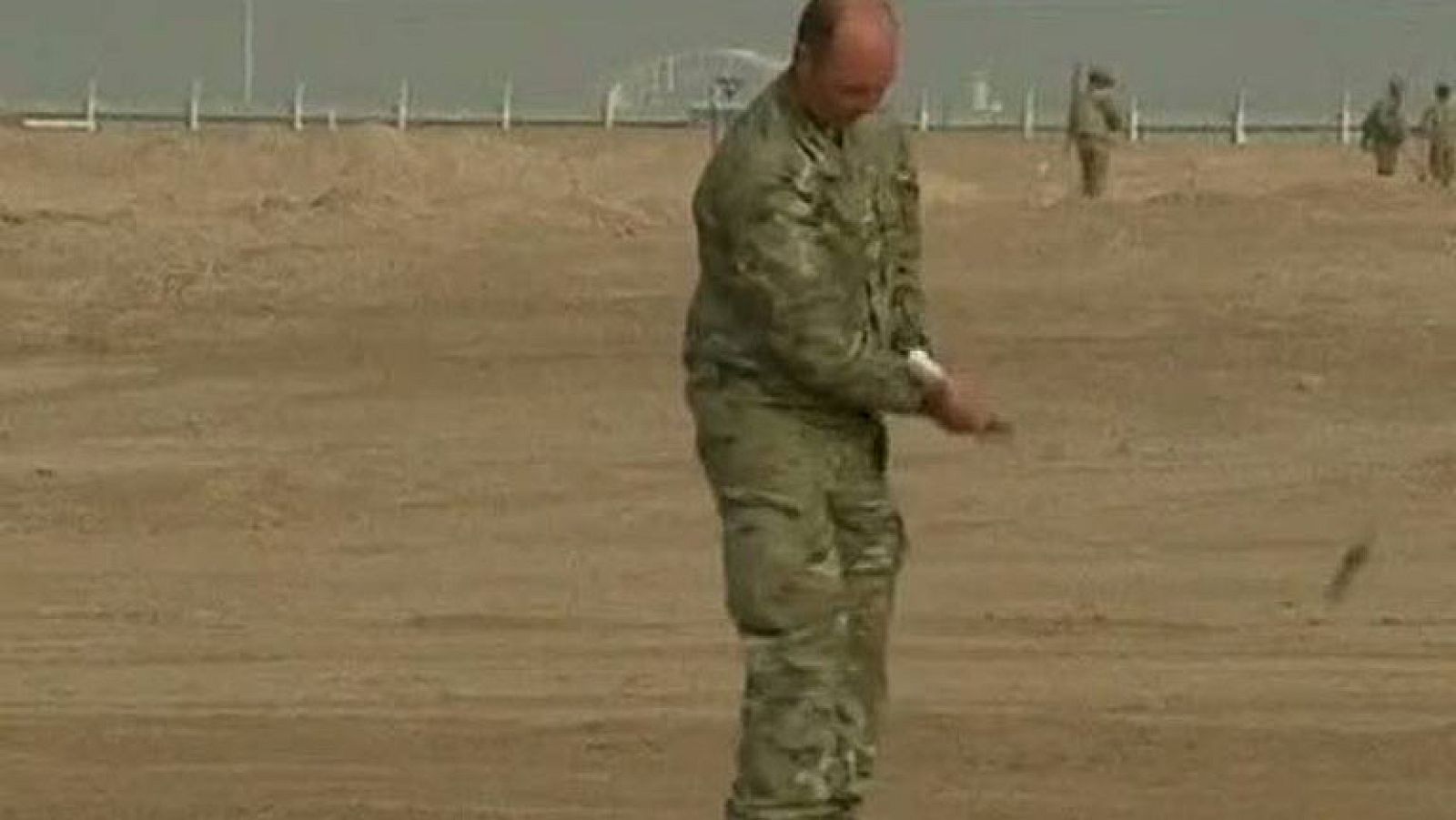 Montgomerie da clases en el desierto | Ver