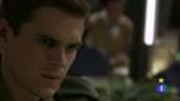 Amar en tiempos revueltos - Alberto es realmente Carlos Robledo