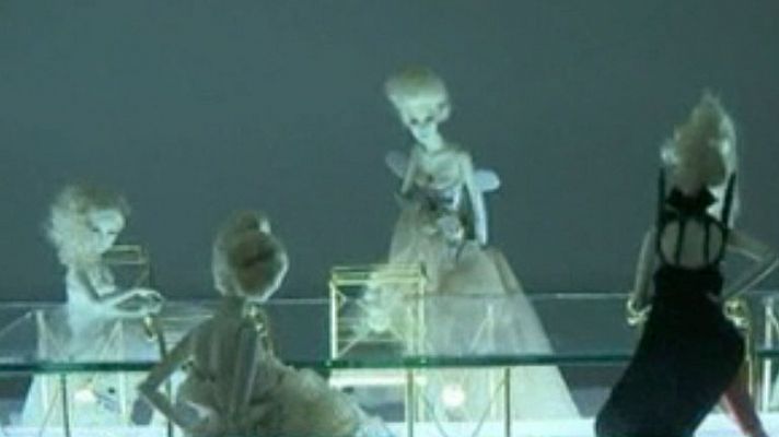 On Off - On Off: Muñecas de alta costura