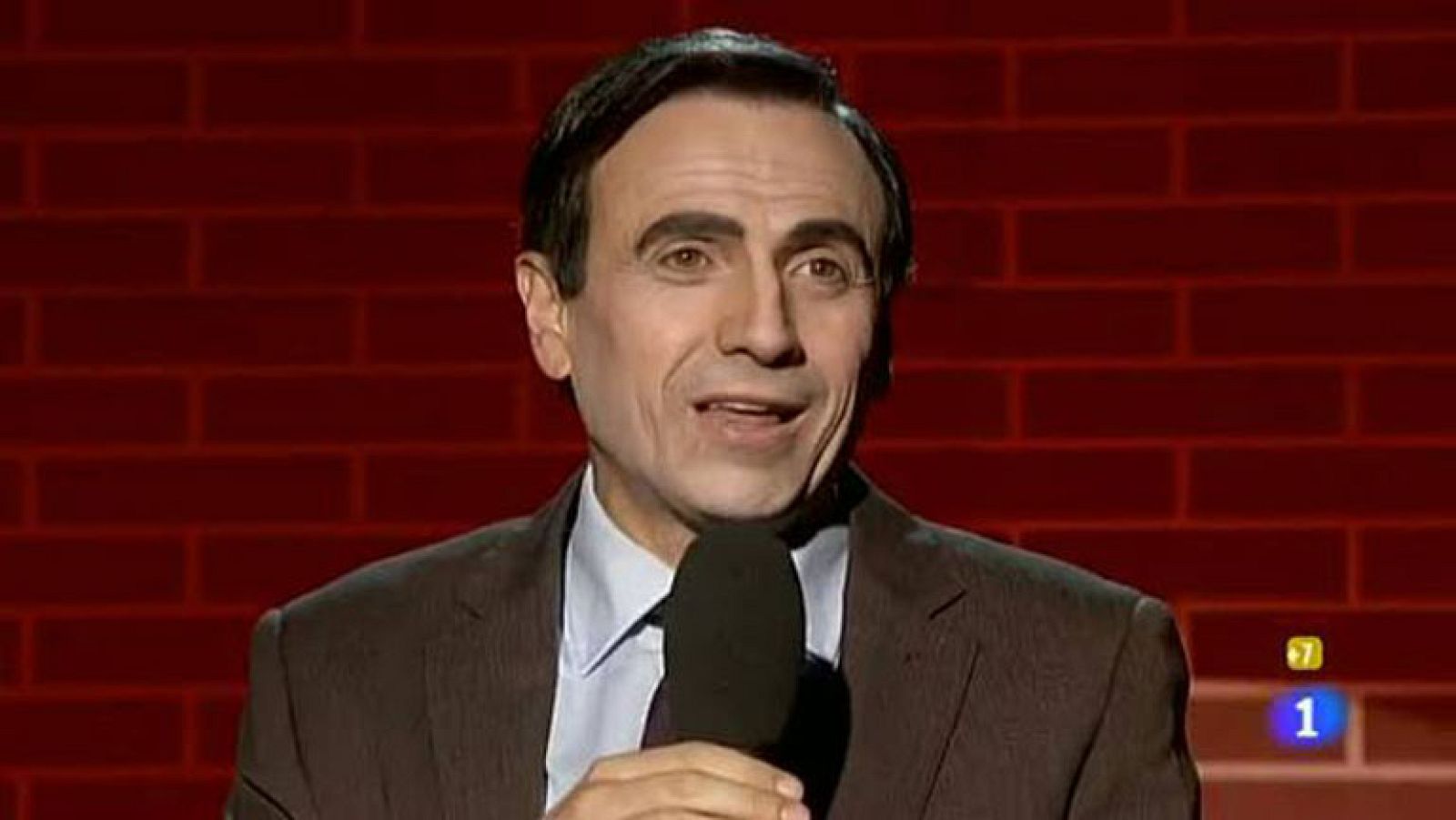 La hora de José Mota - José Bono en 'El club de la comedia' - La hora de José Mota | Ver