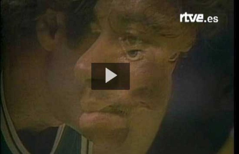  Séptimo encuentro de la final de la NBA de 1984 entre los Boston Celtics y los Angeles Lakers con resultado de Boston 111- Lakers 102.tre los Boston Celtics y los Angeles Lakers con resultado de 111-102.