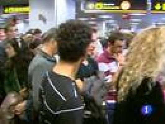 Telediario 1 - Uno de los mayores colapsos aéreos