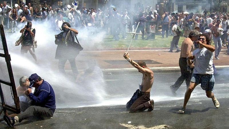 Hace una década, Argentina sufrió la peor crisis económica y social de su historia 