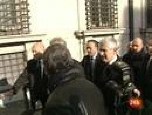 Informativo 24h - Italia aprueba ajuste económico