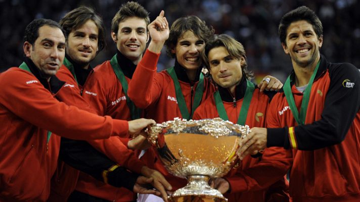 Telediario 1 - Telediario 2 en 4' - 04/12/11