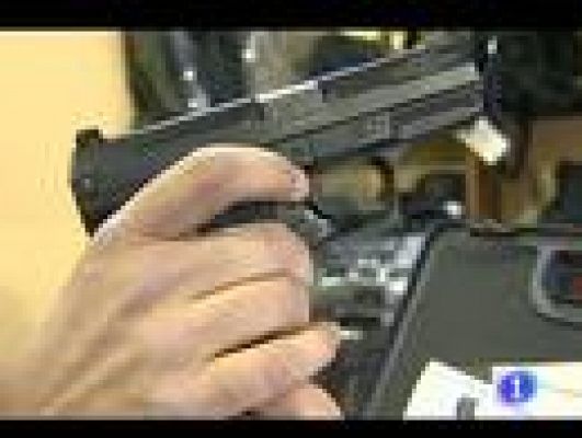 Telediario 1 - Armas al poder de los delincuentes
