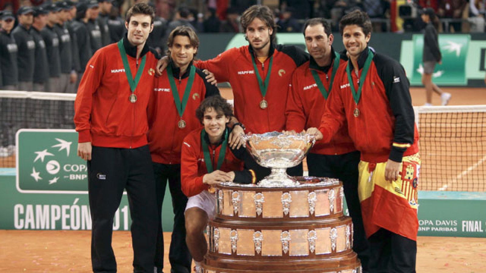 Más Gente - La Armada Invencible gana a Argentina en la Copa Davis