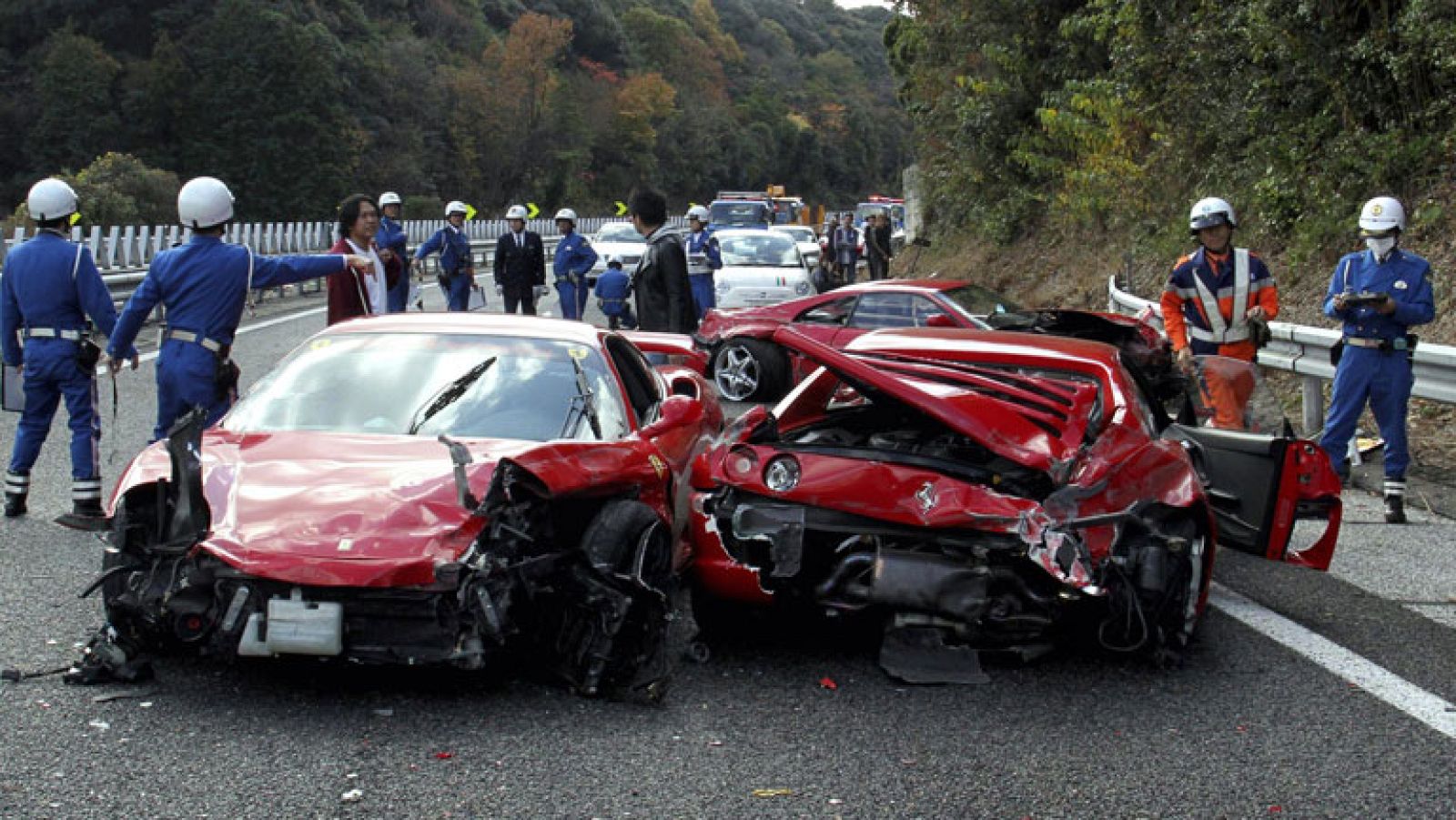 Ocho Ferraris envueltos en un accidente múltiple en Japón