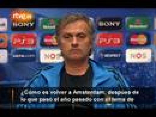 Mourinho corrige al traductor de su rueda de prensa