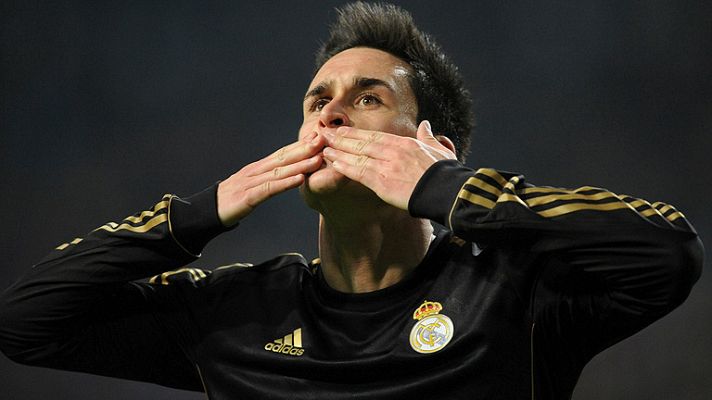 Telediario 1 - El Madrid golea al Ajax (0-3)