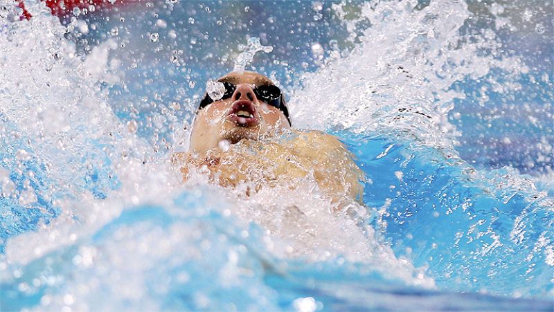 Aschwin Wildeboer ha dado a la delegación española la primera  medalla en los Campeonatos de Europa de Piscina Corta, que se están  disputando hasta el domingo en la localidad polaca de Szczecin, al  conquistar la plata en los 200 espalda. 